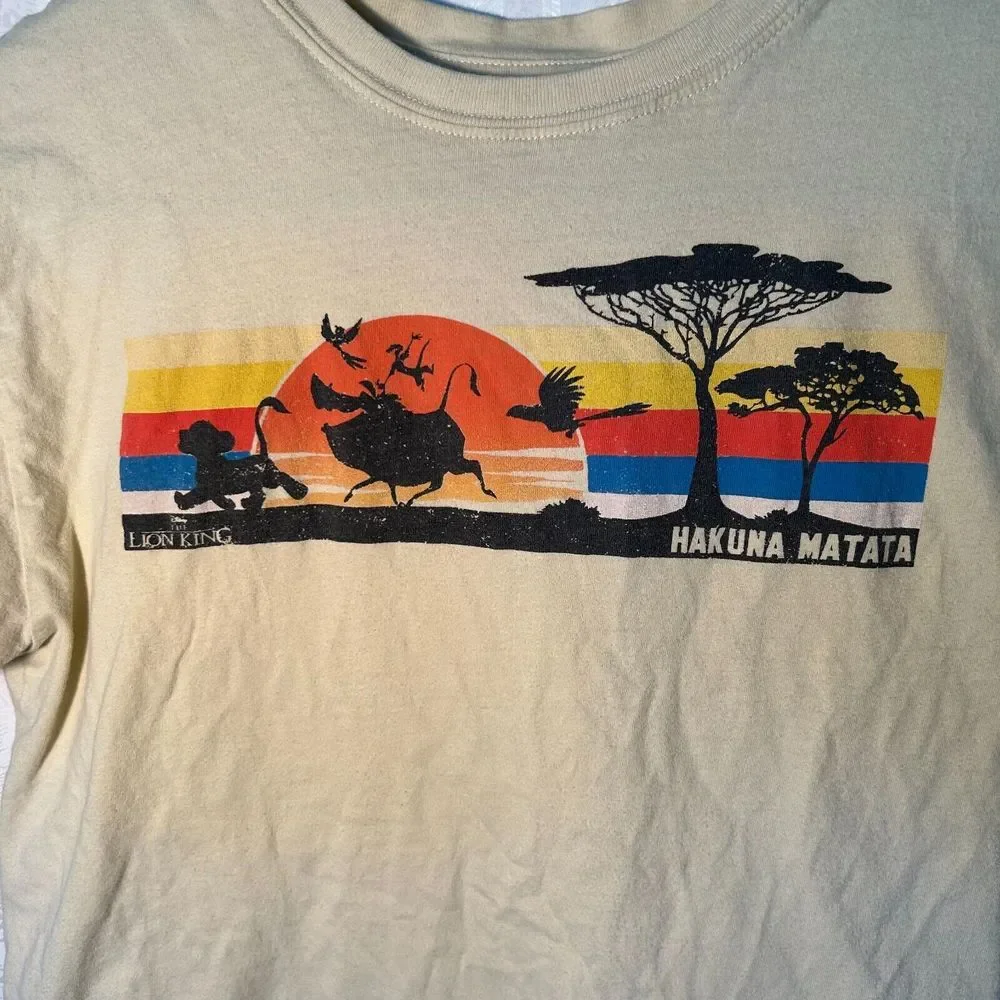 Hakuna Matata Girl's T-Shirt Yellow Cotton 2-Sided Rolled Hem Disney Size Small - Picture 2 of 8